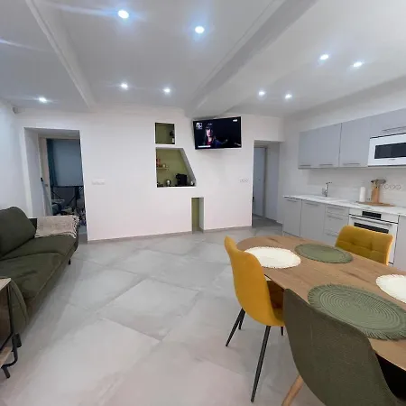 T3 Place Du Marche Apartment *