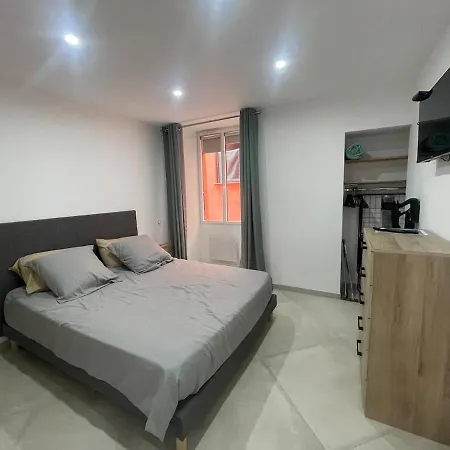 Apartment T3 Place Du Marche