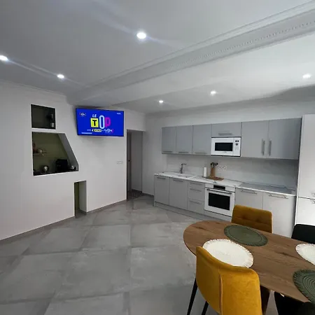 Apartment T3 Place Du Marche *