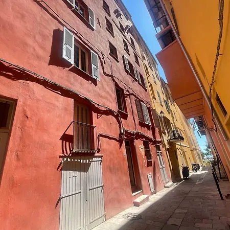 T3 Place Du Marche Bastia (Corsica)