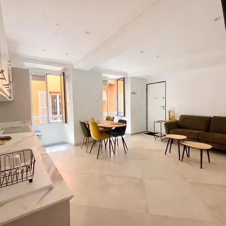 Lägenhet T3 Place Du Marche *