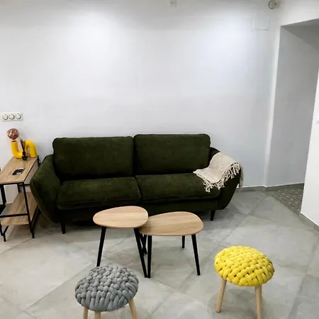 T3 Place Du Marche * Bastia (Corsica)